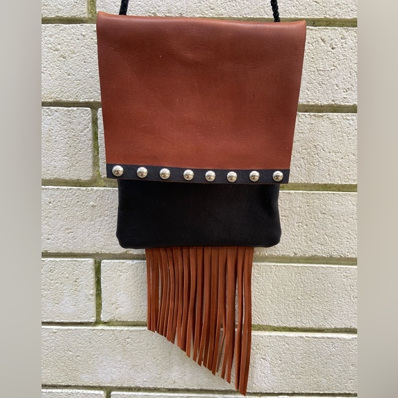 Vintage Handmade Brown & Black Leather Boho Fringe Silver Studded Crossbody Bag - Picture 3 of 7